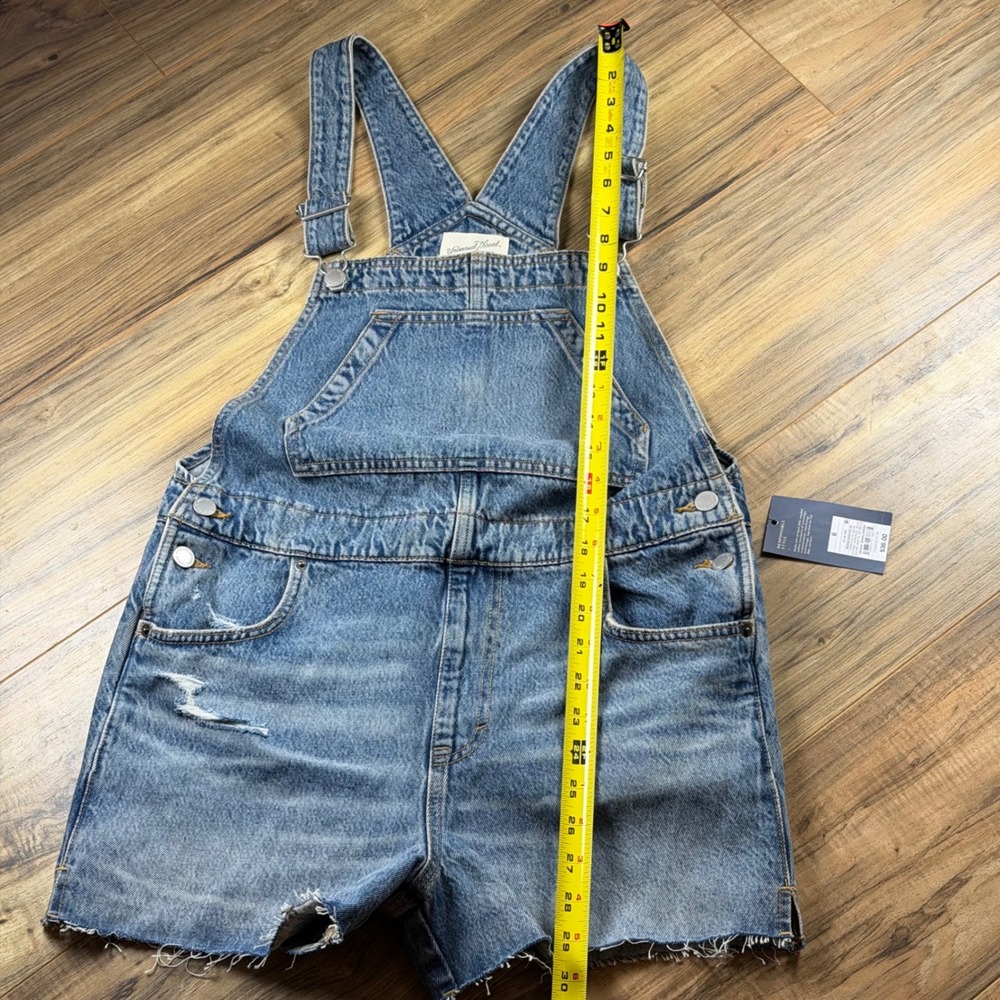 Universal Thread Denim Shortalls Womens M Wash Distressed Raw Hem Size 6 NEW - Picture 11 of 13